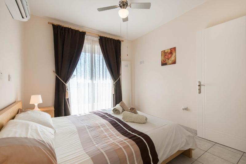 Royal Seacrest Apartamento Pafos Exterior foto